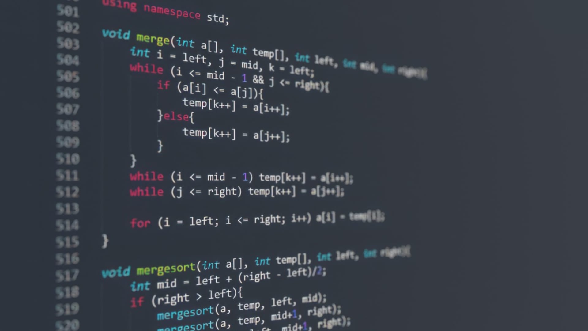 7 Best C++ IDEs & Text Editors For Streamlined Development